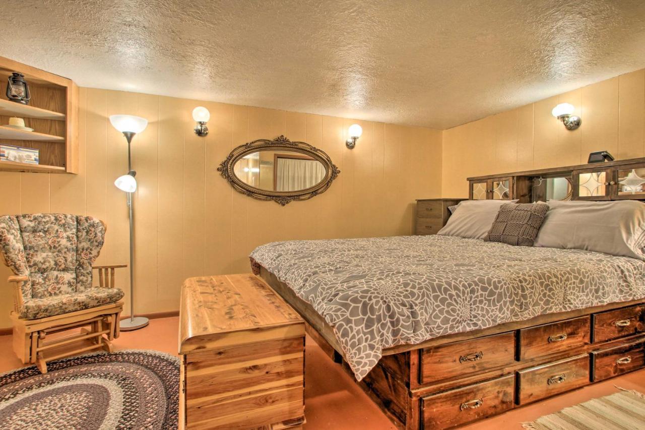 Cozy Home With Hot Tub Half Mi To Salmon River! Eksteriør billede