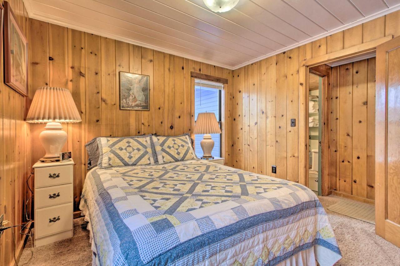 Cozy Home With Hot Tub Half Mi To Salmon River! Eksteriør billede